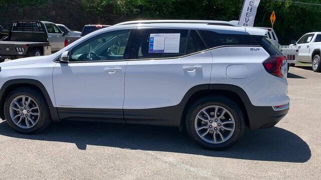 2024 GMC Terrain SLT