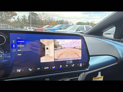 2025 Chevrolet Equinox EV LT 2