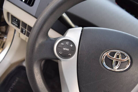 2010 Toyota Prius III