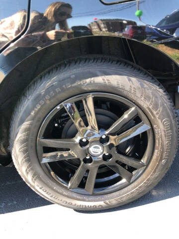 2019 Nissan Versa S Plus