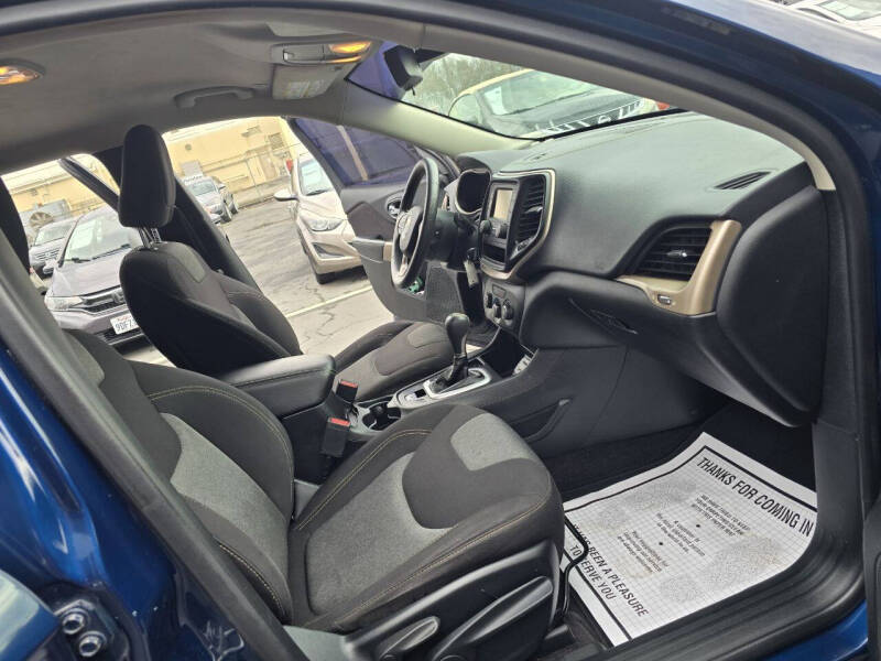2018 Jeep Cherokee Latitude