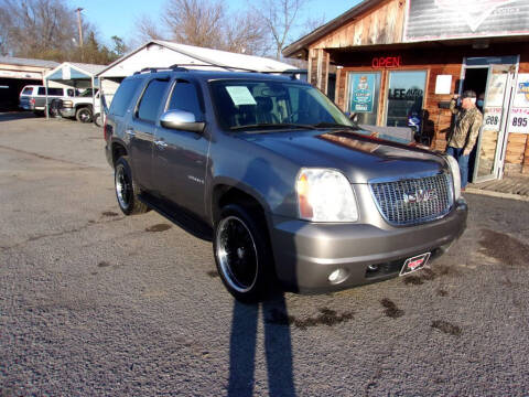2008 GMC Yukon for sale at LEE AUTO SALES in McAlester OK
