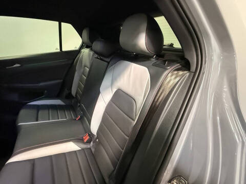 2022 Volkswagen Golf GTI Autobahn