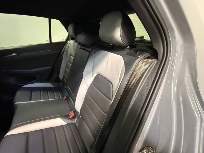 2022 Volkswagen Golf GTI Autobahn