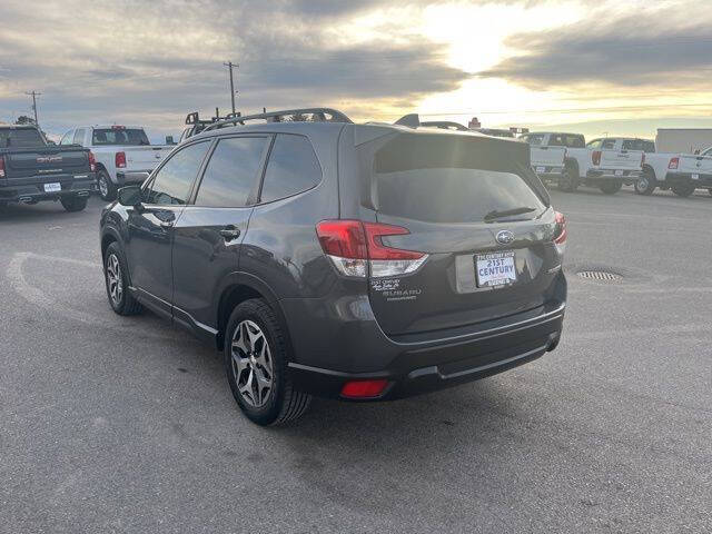 2022 Subaru Forester Premium