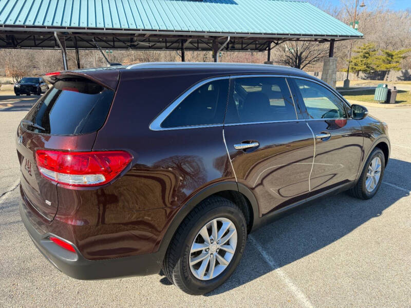 2016 Kia Sorento LX
