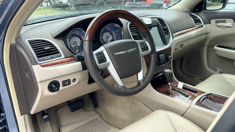 2011 Chrysler 300 C