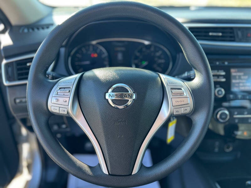 2016 Nissan Rogue S