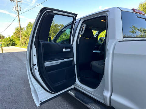 2014 Toyota Tundra SR5