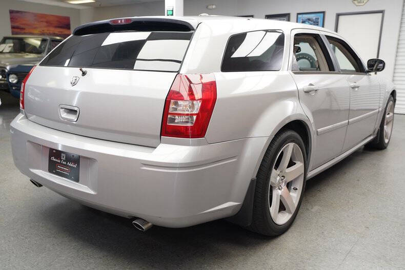 2005 Dodge Magnum RT