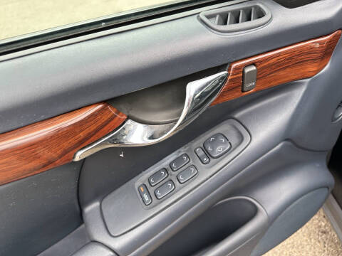 2004 Cadillac DeVille