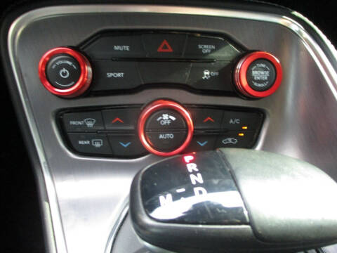 2017 Dodge Challenger SXT