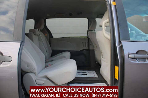 2012 Toyota Sienna LE Mobility 7-Passenger