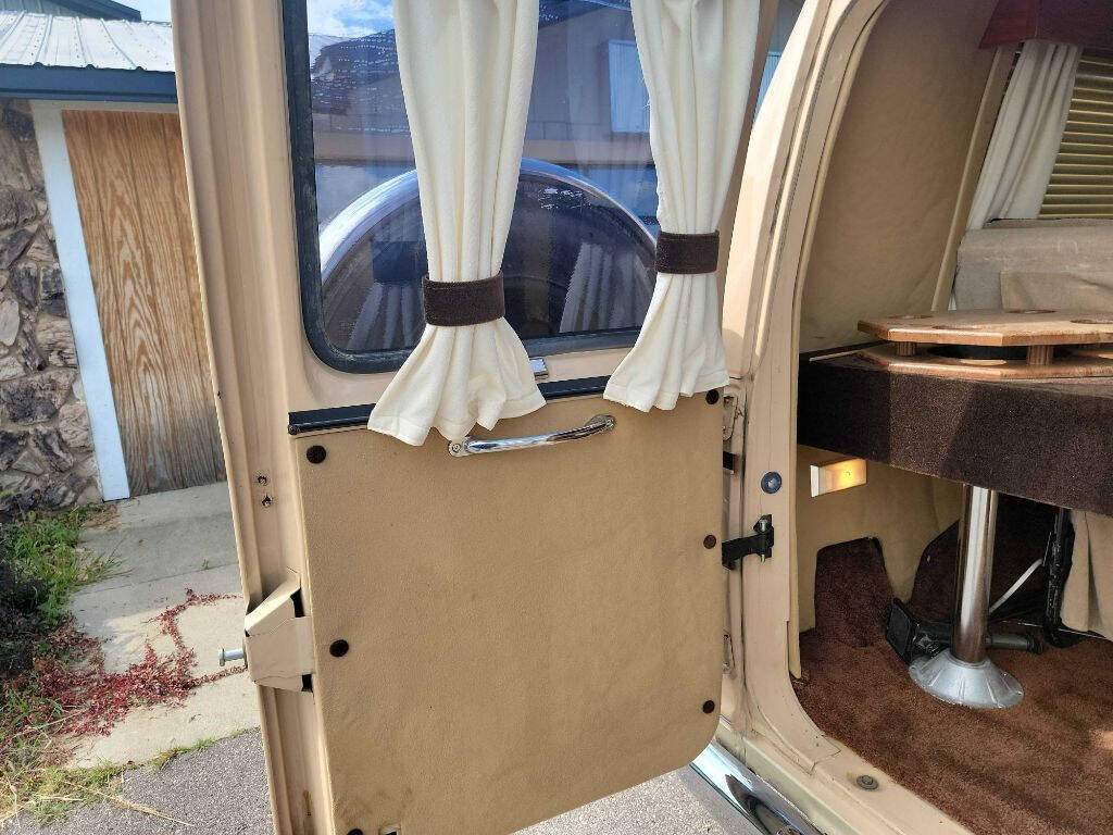 1984 Ford E-Series 62