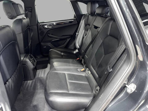 2017 Porsche Macan S