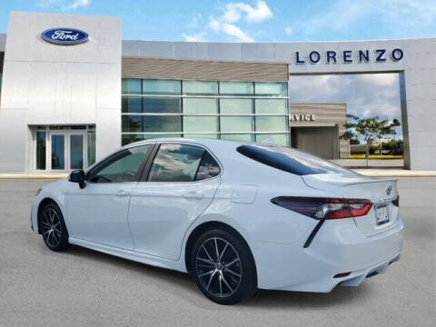 2021 Toyota Camry SE