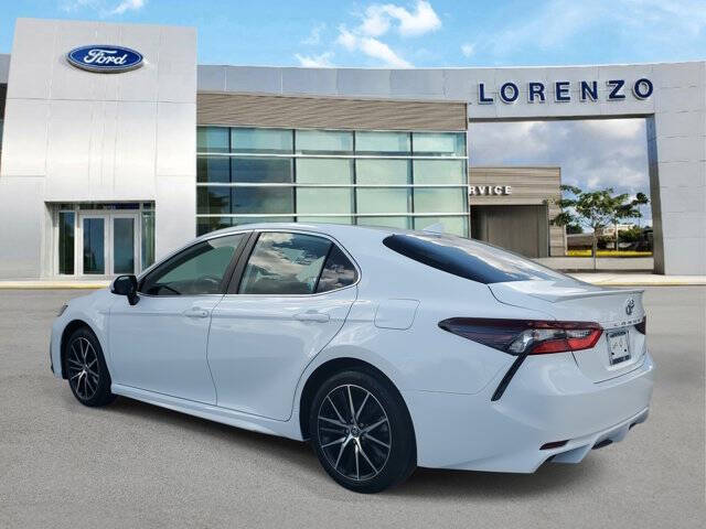 2021 Toyota Camry SE