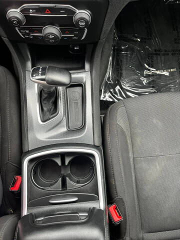 2015 Dodge Charger SXT