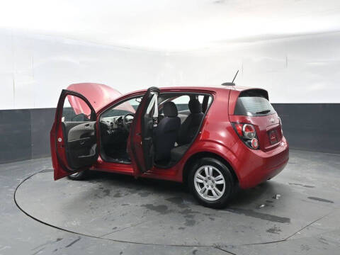 2016 Chevrolet Sonic LT Auto