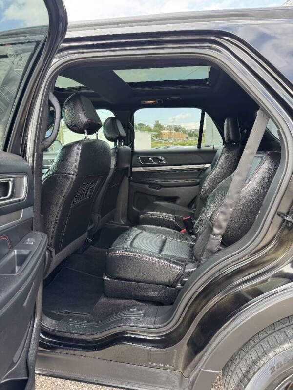 2016 Ford Explorer Sport