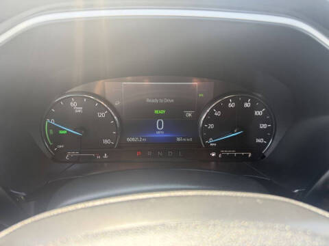 2022 Ford Escape Hybrid SE