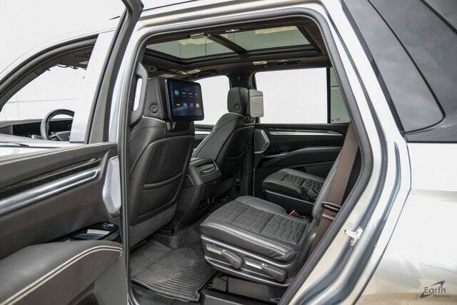2025 Cadillac Escalade-V