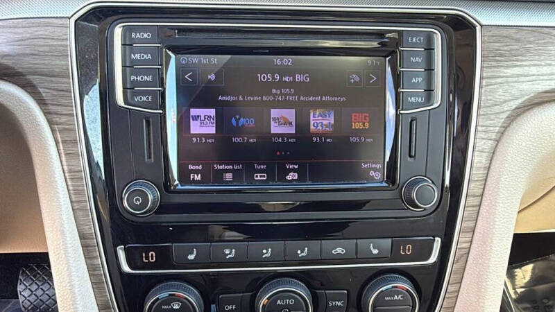 2018 Volkswagen Passat 2.0T SE