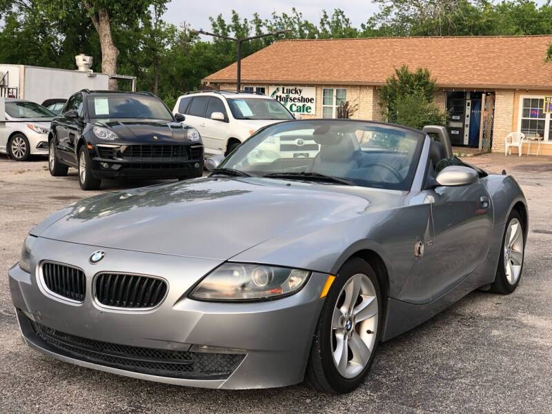 2006 BMW Z4 for sale at Royal Auto, LLC. in Pflugerville TX