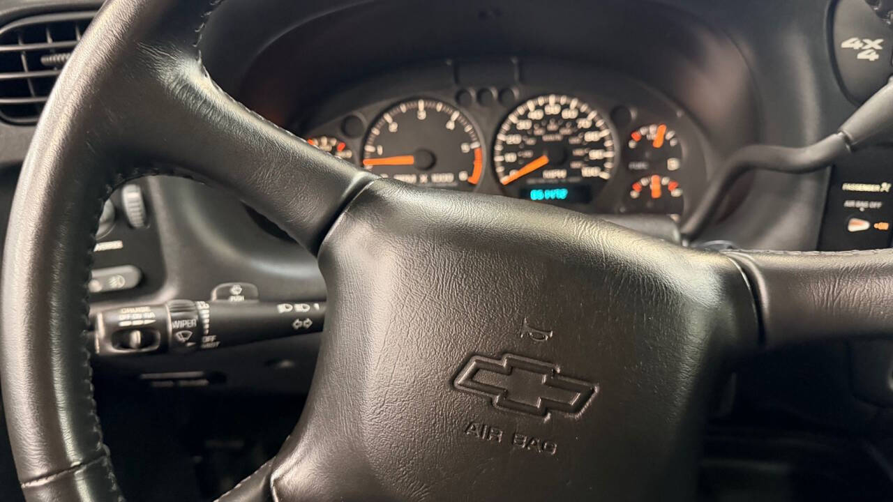 2003 Chevrolet S-10 23