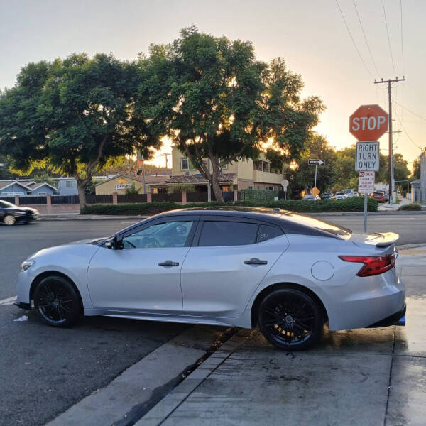 2017 Nissan Maxima