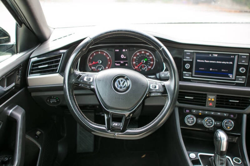 2020 Volkswagen Jetta R-Line