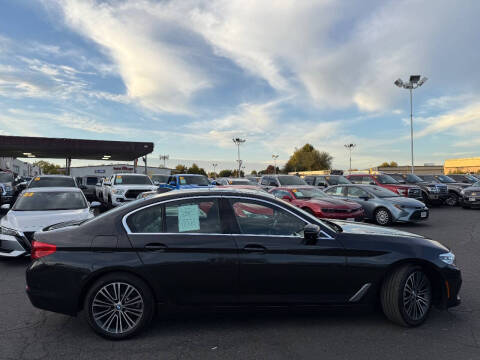 2019 BMW 5 Series 530i