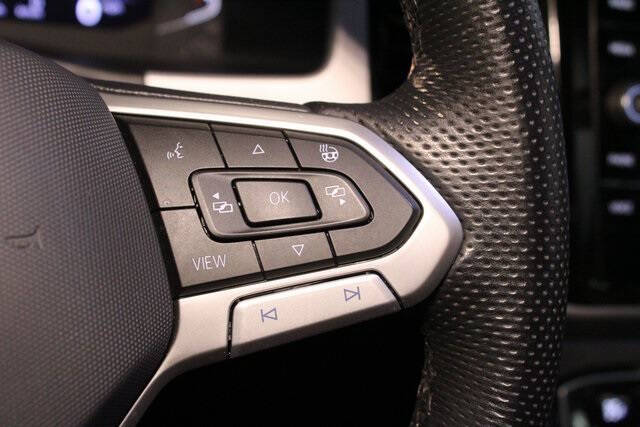 2022 Volkswagen Atlas Cross Sport V6 SEL Premium R-Line 4Motion