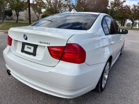 2011 BMW 3 Series 328i