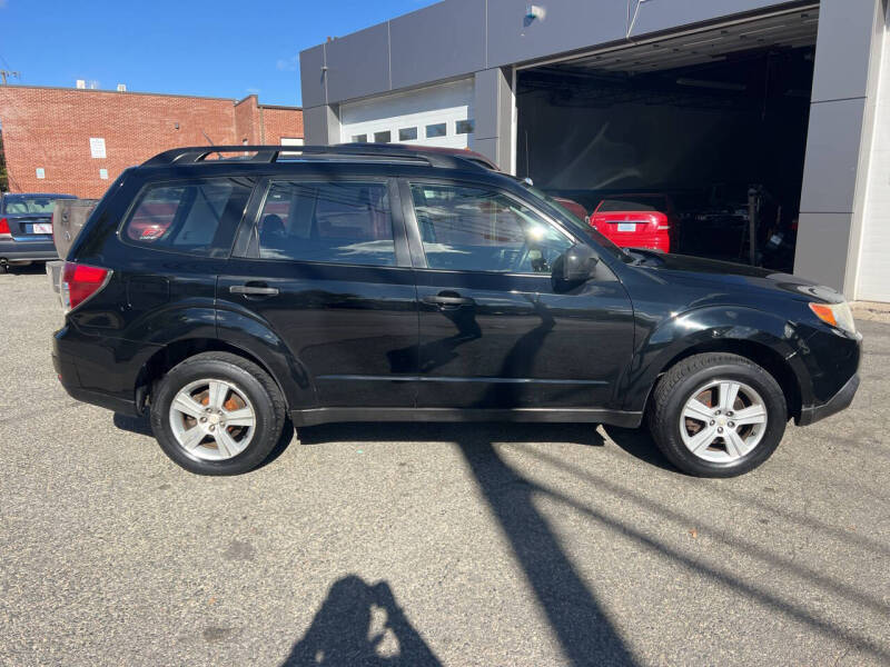 2010 Subaru Forester X photo 6