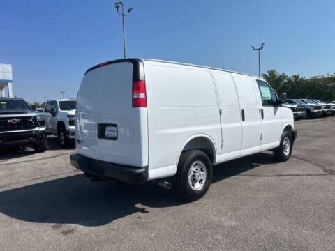 2025 Chevrolet Express 2500