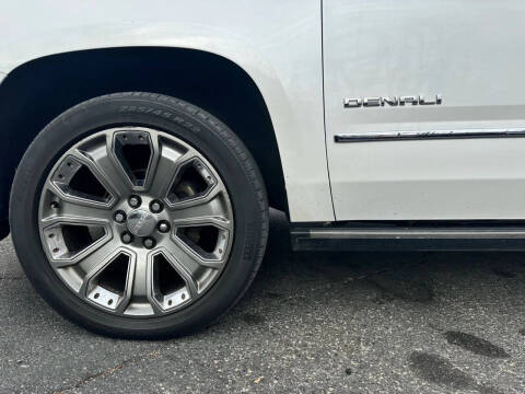 2017 GMC Yukon Denali