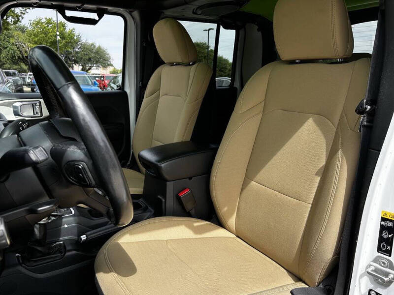 2021 Jeep Gladiator Willys