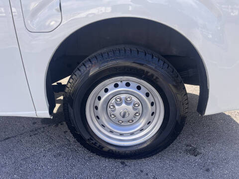 2018 Nissan NV 1500 S
