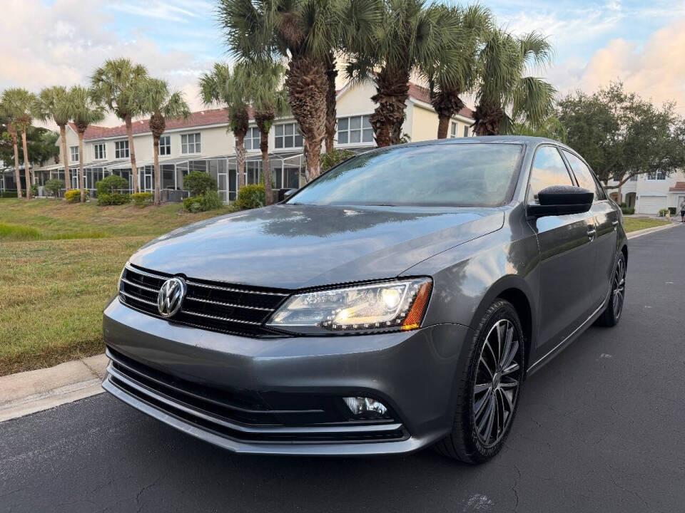 2017 Volkswagen Jetta Sport's photo