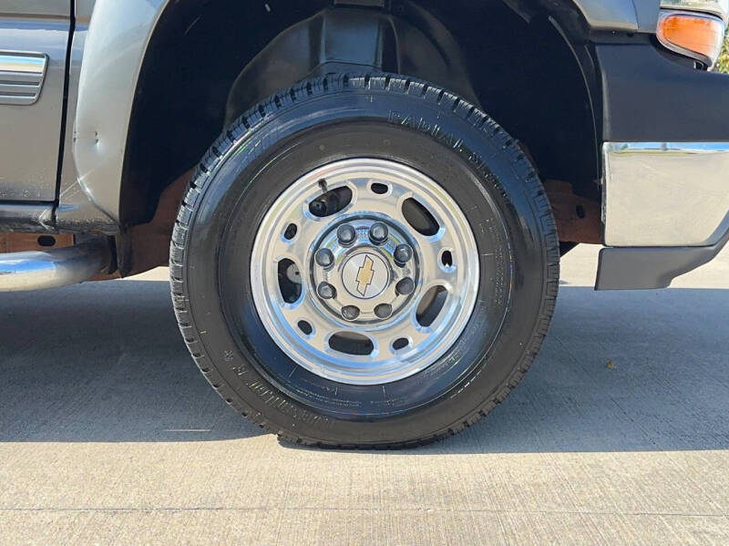 2002 Chevrolet Silverado 2500HD LS