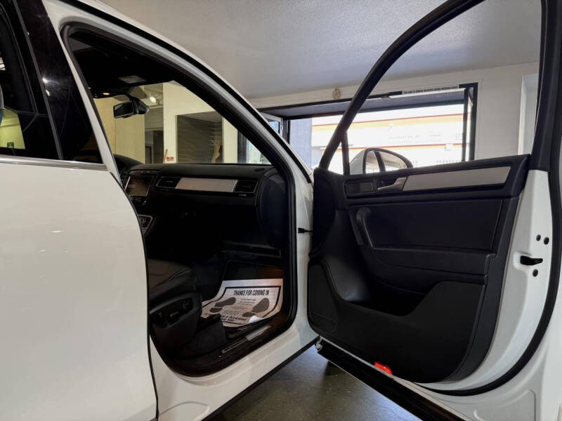 2014 Volkswagen Touareg TDI R-Line