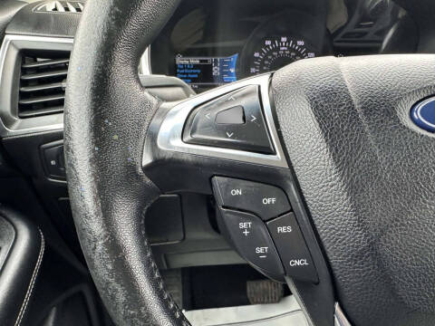 2021 Ford Edge Titanium