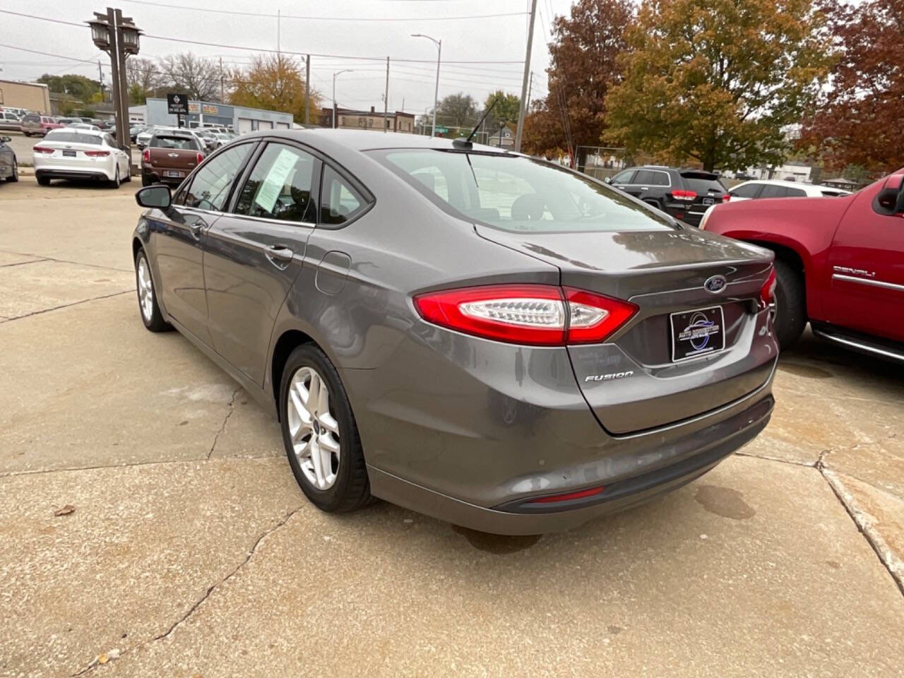 2013 Ford Fusion for sale at Auto Connection in Waterloo, IA