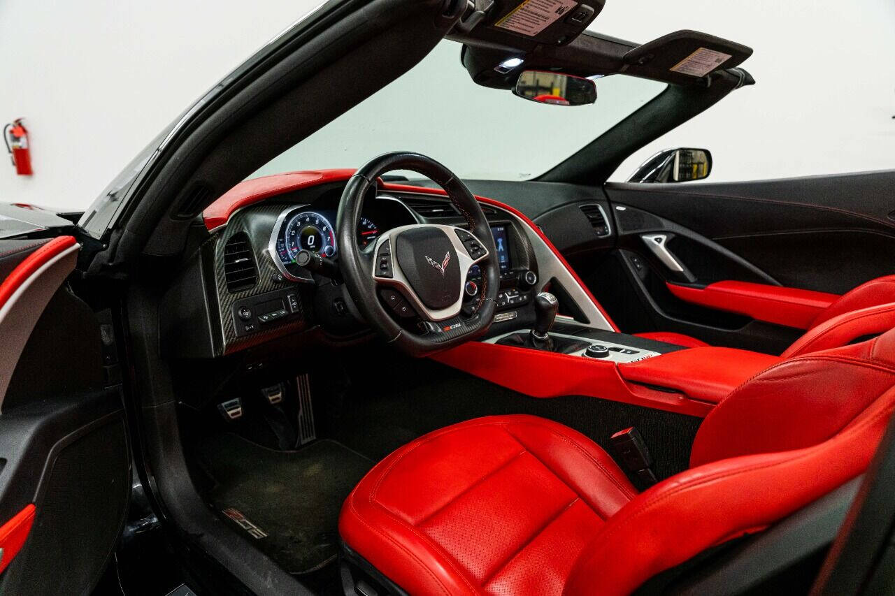 2015 CHEVROLET Corvette Convertible - $56,999