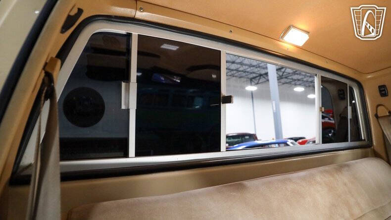 1987 Chevrolet R/V 10 Series