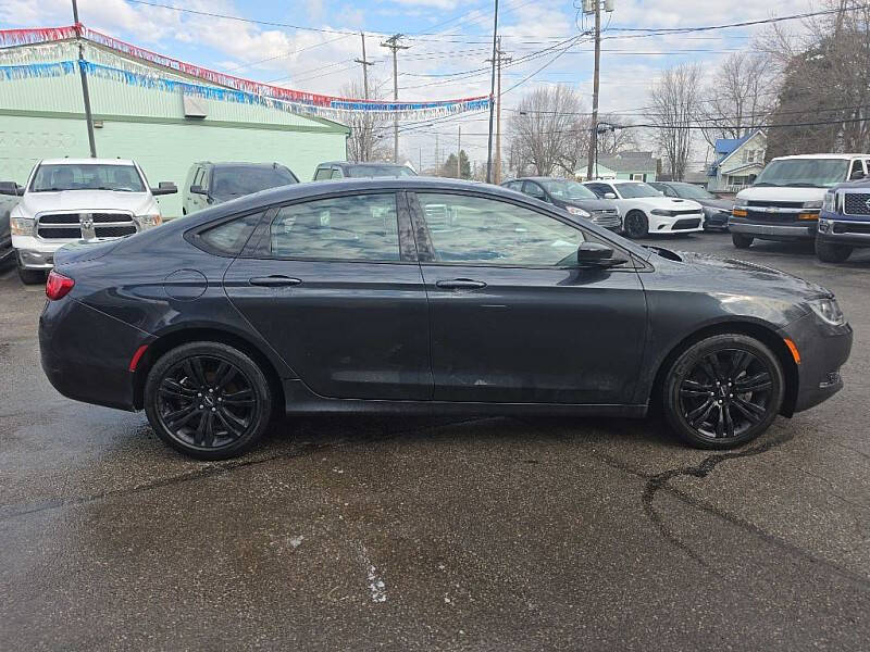 2017 Chrysler 200