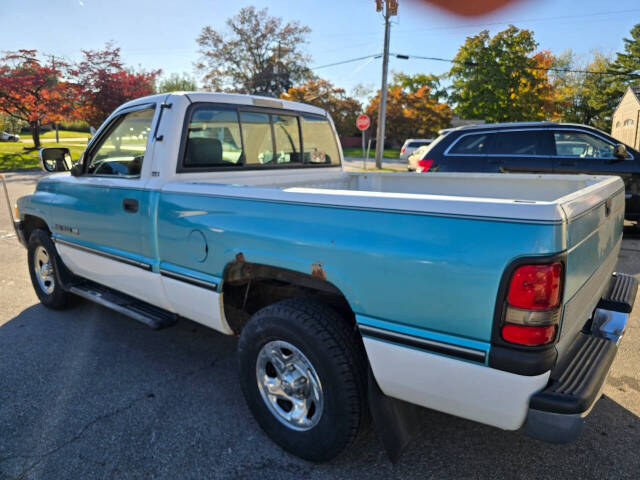 1996 Dodge Ram 1500 for sale at QUEENSGATE AUTO SALES in York, PA