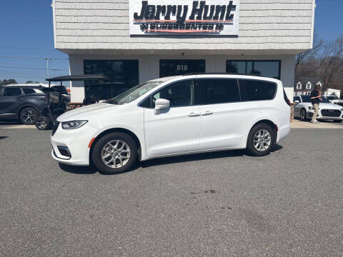 2022 Chrysler Pacifica for sale at Jerry Hunt Supercenter in Lexington NC