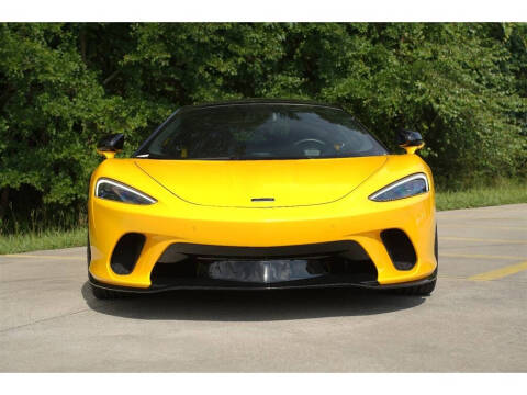 2022 McLaren GT